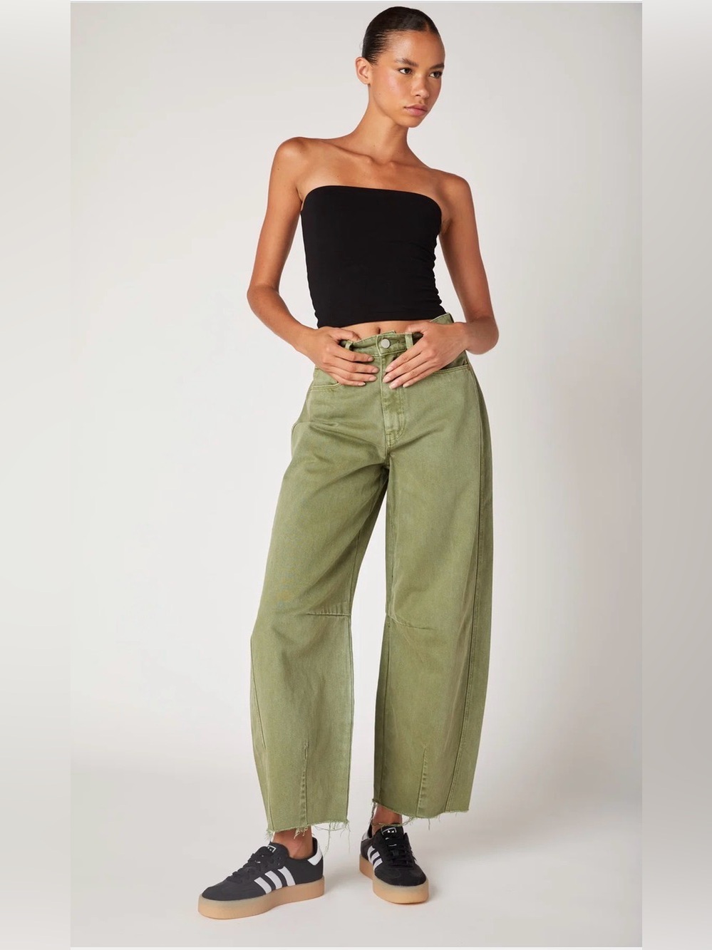 Blank NYC Pesto Jeans - Barrel style- size: 25 - NWT